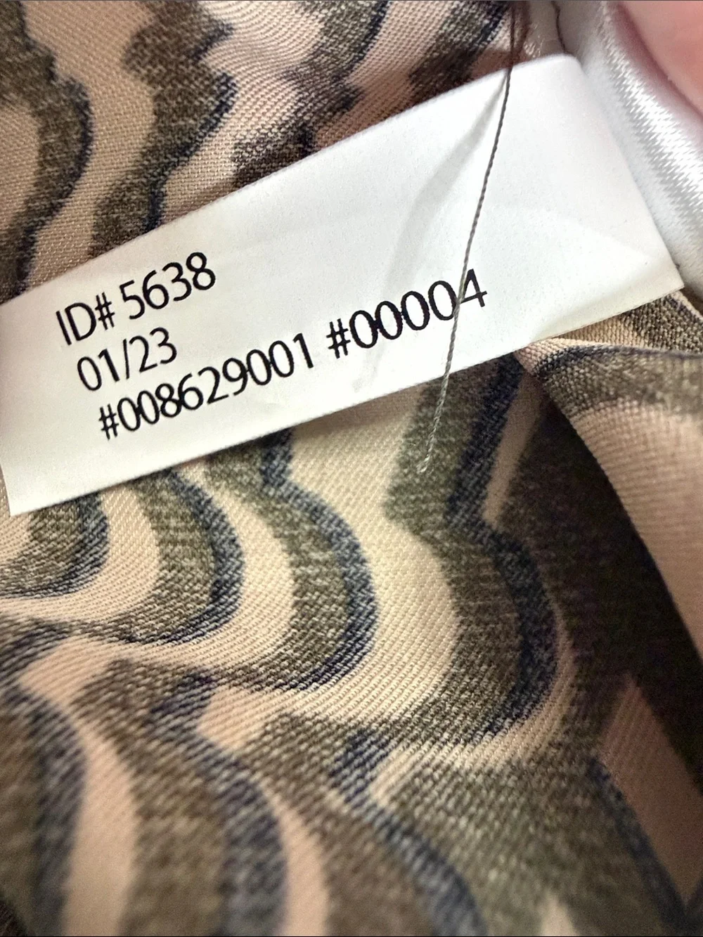 NWOT express Abstract Wave-Print Women's Shell Top - Brown & ivory